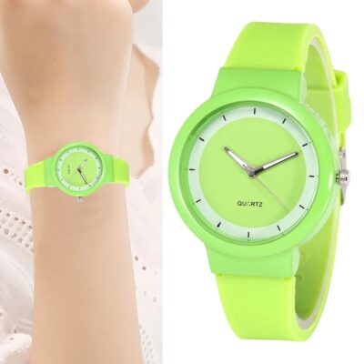 reloj verde limon